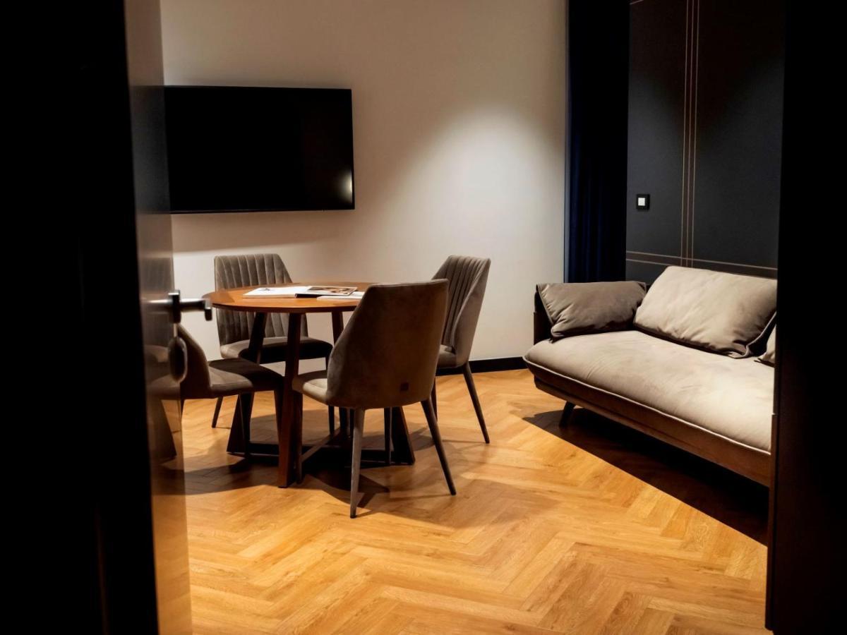 Moncafe Boutique Hotel & Spa Tirana Kültér fotó