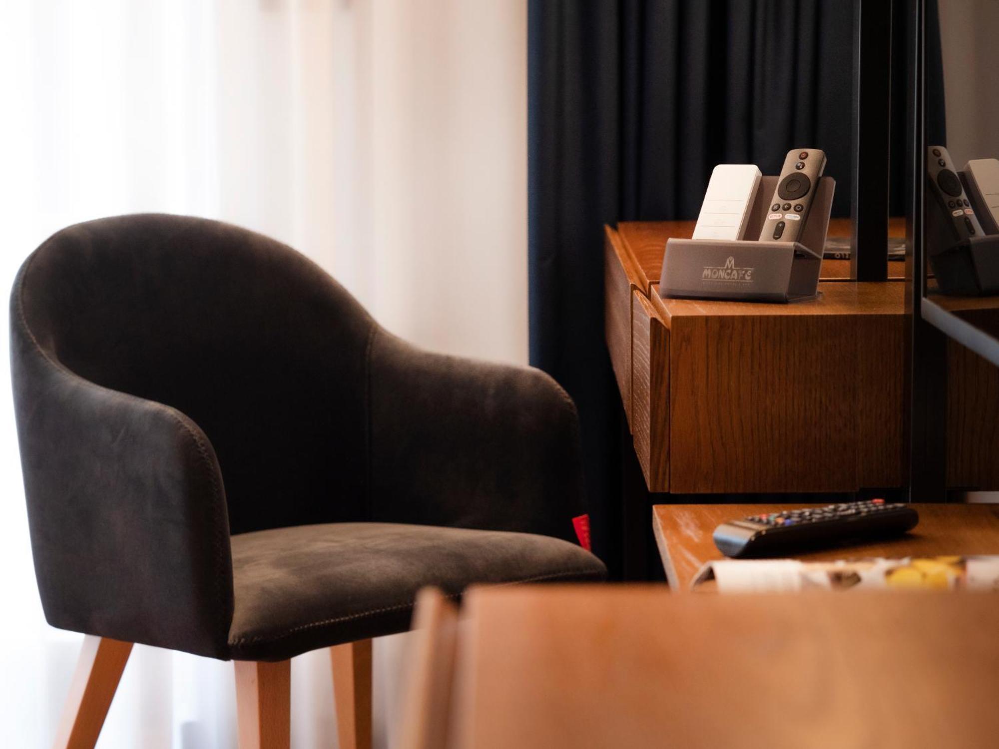 Moncafe Boutique Hotel & Spa Tirana Kültér fotó